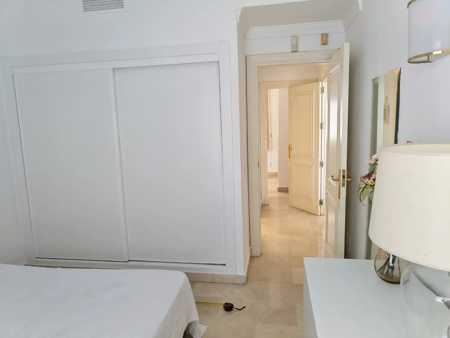 Piso en venta en Urbanizacion Nva Andalucia Aloha, 26, Aloha Habitación de Piso en venta en Marbella con Aire acondicionado, Terraza y Piscina