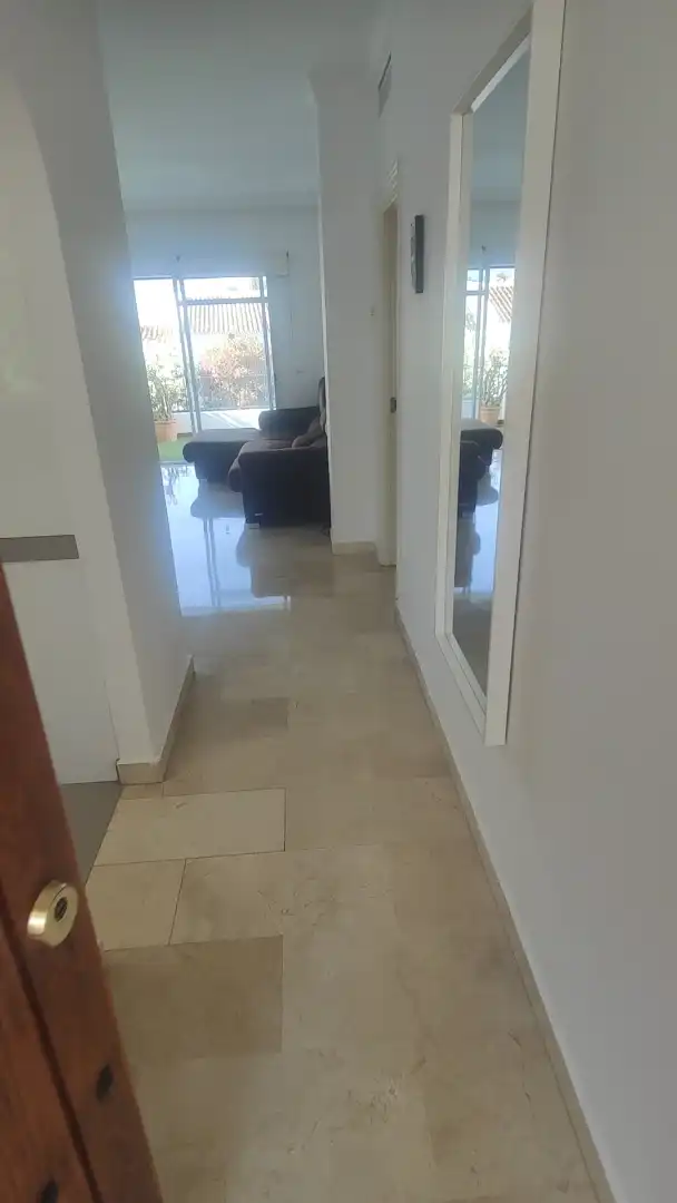 Piso en venta en Urbanizacion Nva Andalucia Aloha, 26, Aloha Piso en venta en Marbella con Aire acondicionado, Terraza y Piscina