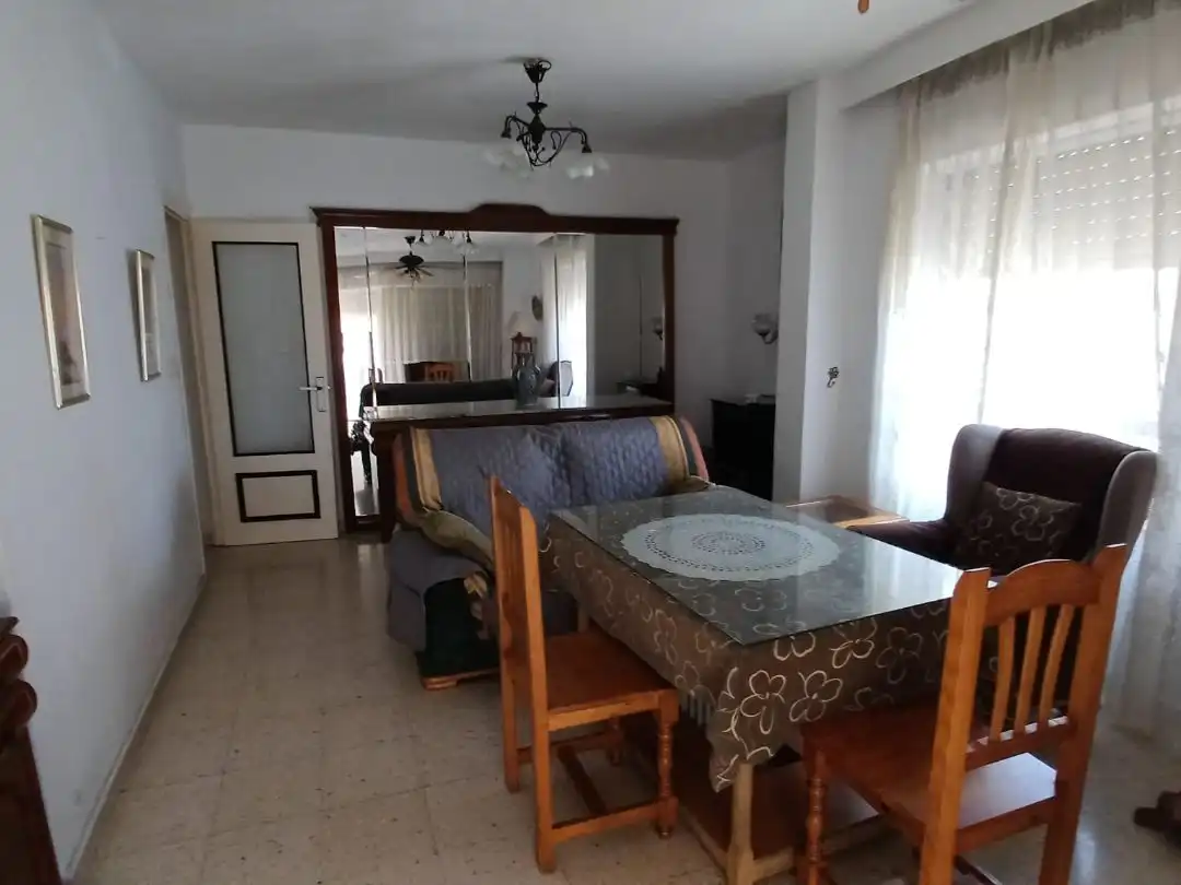 Piso en venta en Calle Curro Cúchares, 1, La Cruz Comedor de Piso en venta en Granada Capital con Balcón