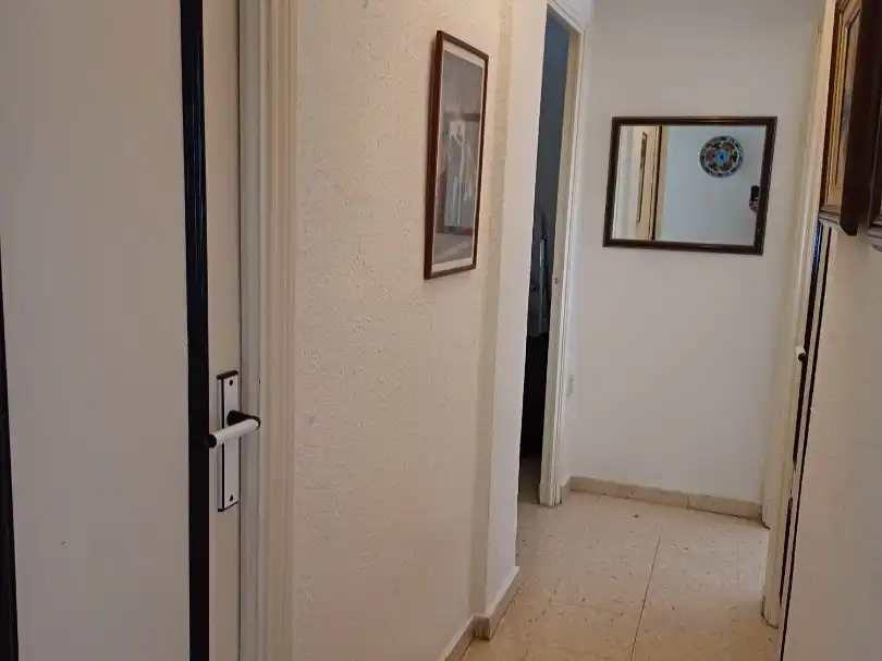 Piso en venta en Calle Curro Cúchares, 1, La Cruz Piso en venta en Granada Capital con Balcón