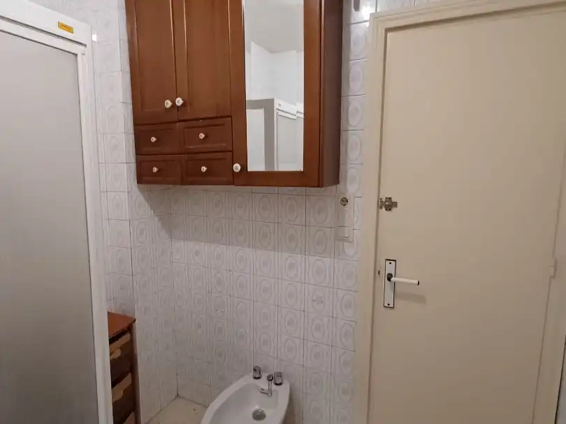 Piso en venta en Calle Curro Cúchares, 1, La Cruz Baño de Piso en venta en Granada Capital con Balcón