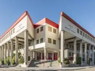Piso en venta en Calle Curro Cúchares, 1, La Cruz Vista exterior de Piso en venta en Granada Capital con Balcón