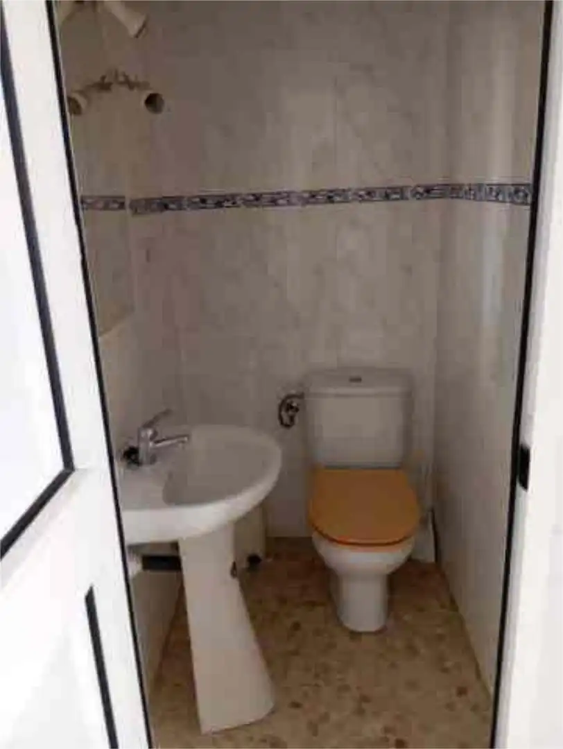 Bathroom of Commercial properties for rent in Morón de la Frontera