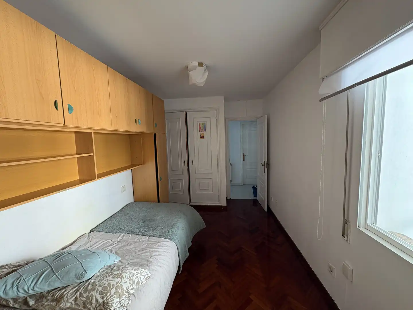 Habitació a Rúa Cerca, Los Castros - Castrillón Dormitori de Pis per a compartir en A Coruña Capital