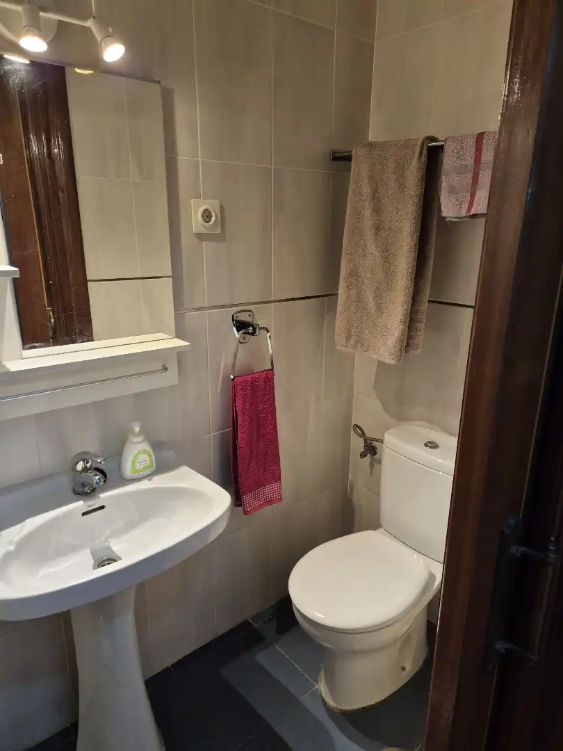 Baño de Piso en venta en  Madrid Capital con Aire acondicionado, Terraza y Balcón