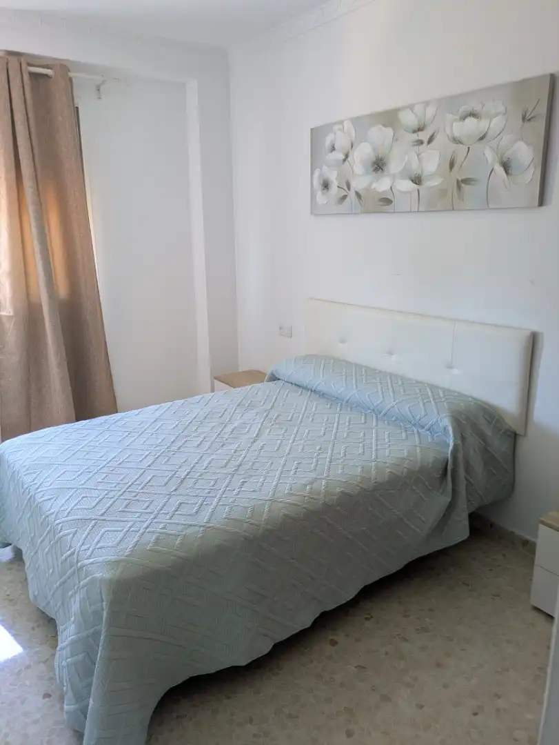 Piso en venta en Avenida José Antonio Gallego, 2, El Cuervo de Sevilla Habitación de Piso en venta en El Cuervo de Sevilla con Aire acondicionado, Trastero y Amueblado