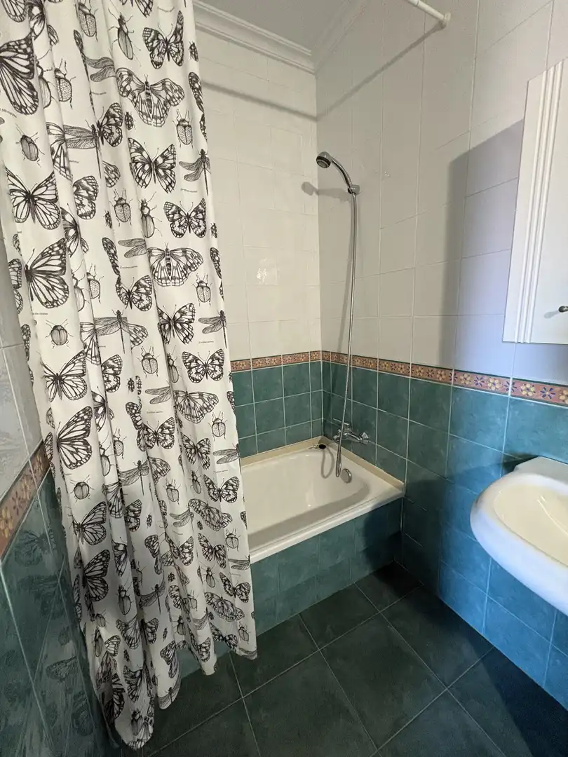 Piso de alquiler en Estrada Pola Vía, 38, San Pedro da Ramallosa Baño de Piso de alquiler en Nigrán con Calefacción, Parquet y Trastero