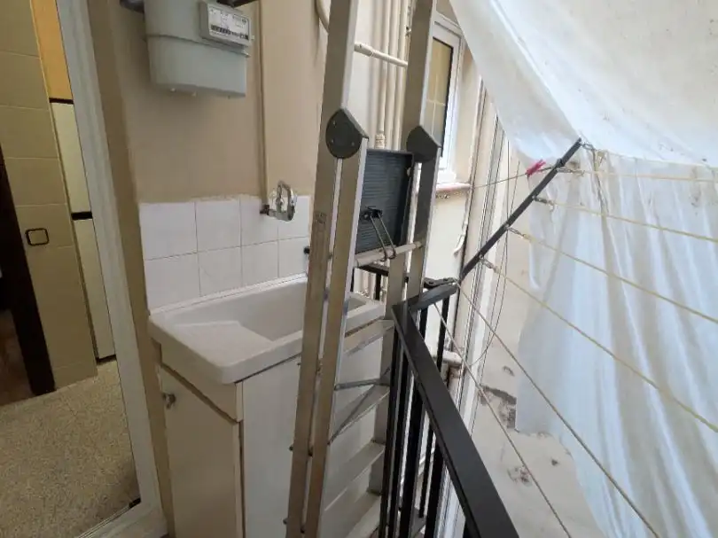 Piso en venta en Carrer D'arizala, 1, Sants-Badal Terraza de Piso en venta en Barcelona Capital con Balcón