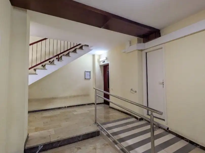 Piso en venta en Carrer D'arizala, 1, Sants-Badal Piso en venta en Barcelona Capital con Balcón