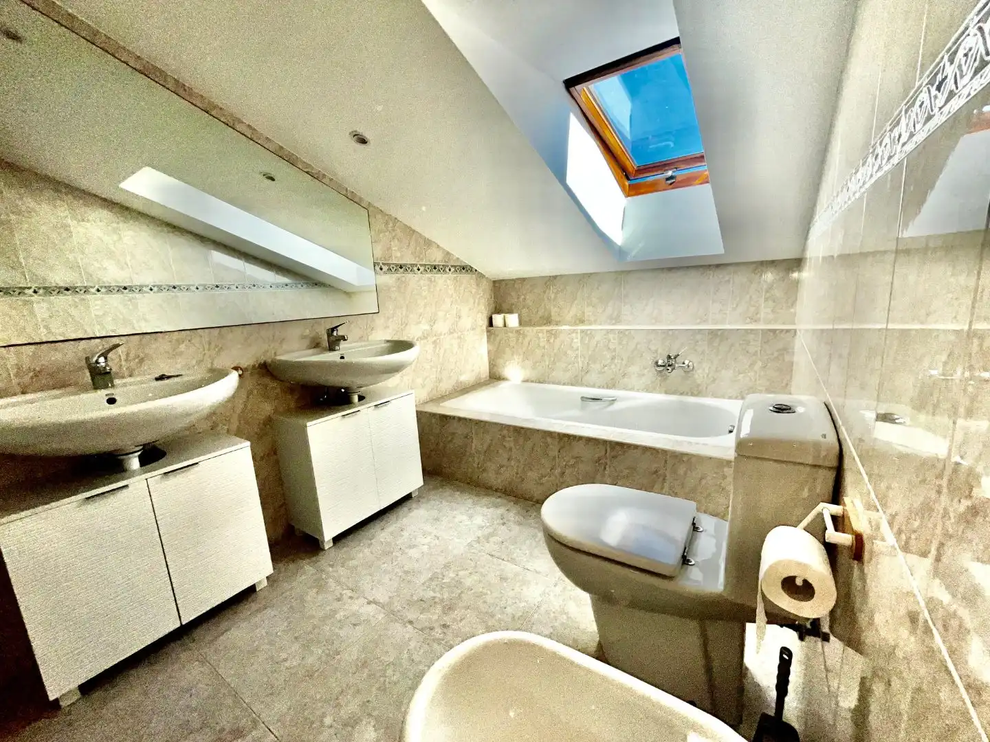 Bathroom of Flat for rent in Alcañiz  with Air Conditioner, Terrace and Balcony