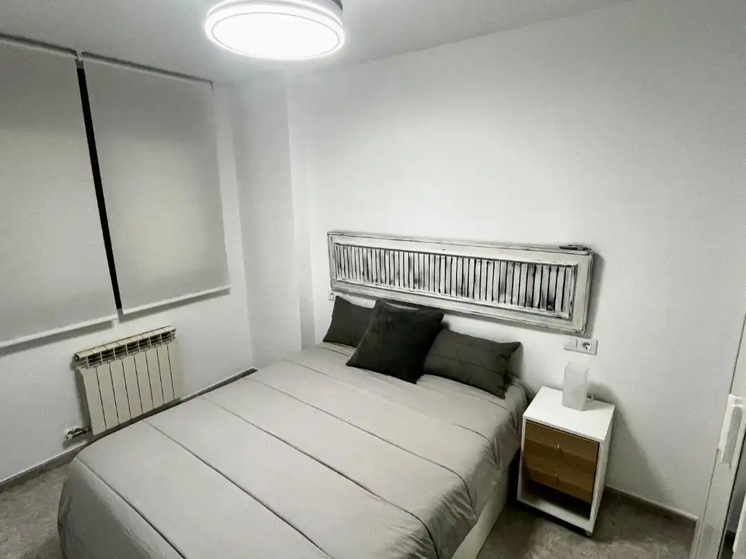 Bedroom of Flat for rent in Alcañiz  with Air Conditioner, Terrace and Balcony
