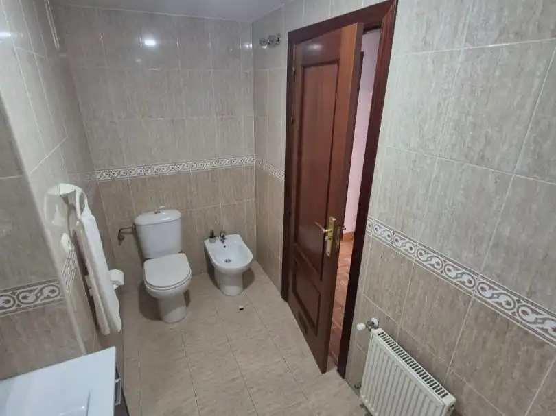 Wohnung zum Verkauf in Calle Toso Muñiz, 5, Versalles Badezimmer von Wohnung zum Verkauf in Avilés