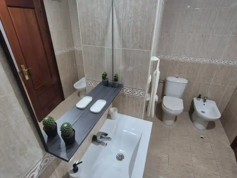 Wohnung zum Verkauf in Calle Toso Muñiz, 5, Versalles Badezimmer von Wohnung zum Verkauf in Avilés