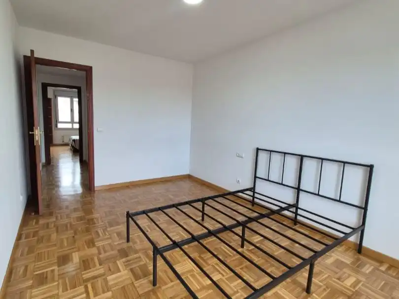 Wohnung zum Verkauf in Calle Toso Muñiz, 5, Versalles Schlafzimmer von Wohnung zum Verkauf in Avilés