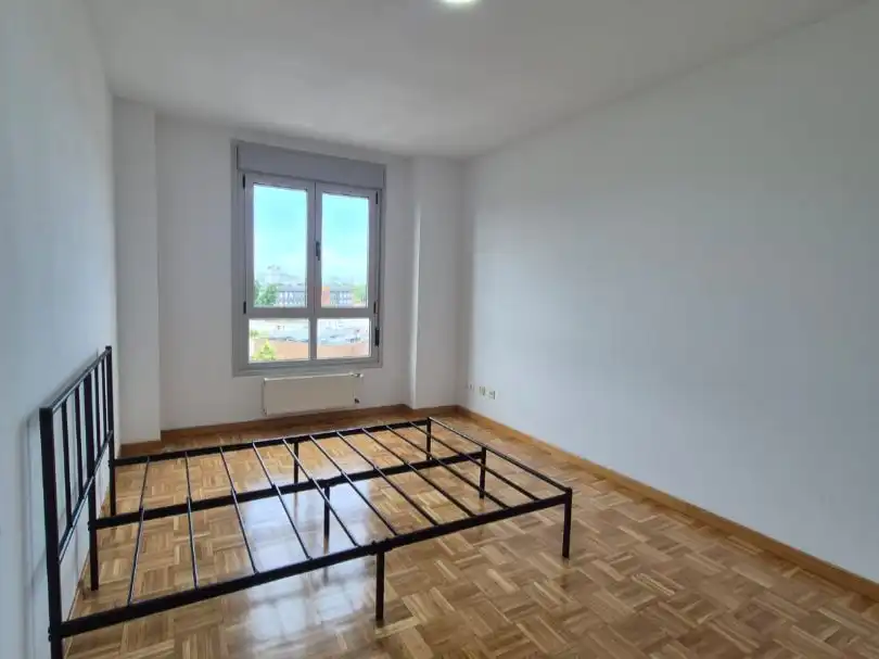 Wohnung zum Verkauf in Calle Toso Muñiz, 5, Versalles Schlafzimmer von Wohnung zum Verkauf in Avilés