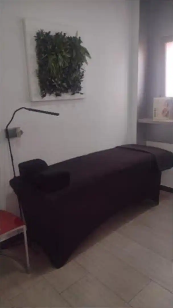 Local de alquiler en Colonia Madrid Habitación de Local de alquiler en Benidorm con Aire acondicionado