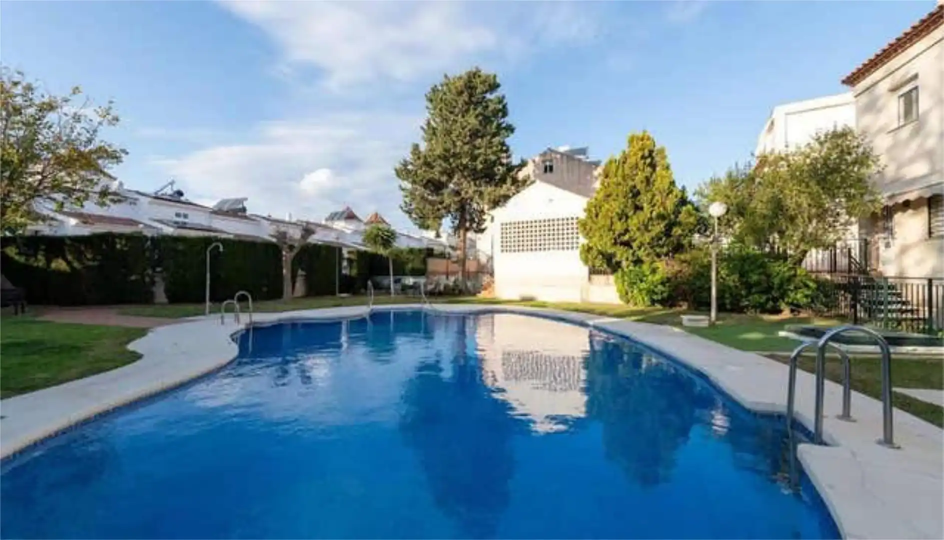 Swimming pool of Houses for sale in Rincón de la Victoria  with Terrace and Swimming Pool