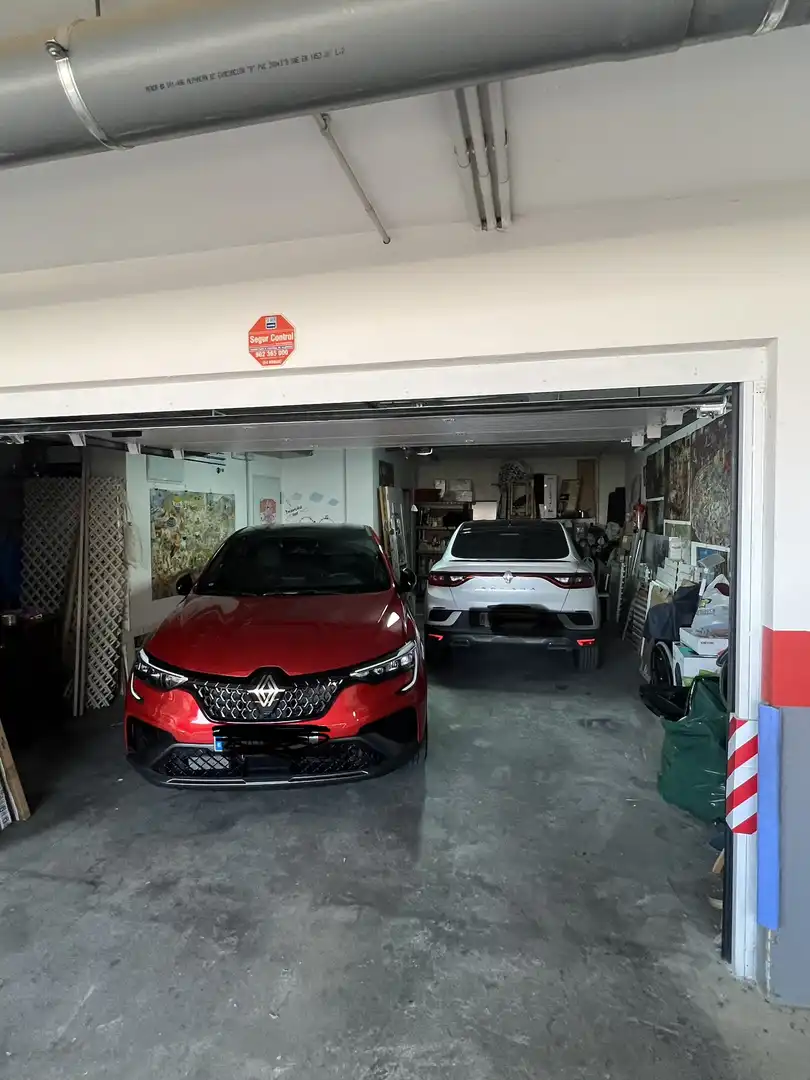 Einfamilien-Reihenhaus zum Verkauf in Camino de las Conejeras, 52, Camino de los Neveros - Serrallo Parkplatz von Einfamilien-Reihenhaus zum Verkauf in Granada Capital mit Klimaanlage, Terrasse und Schwimmbad