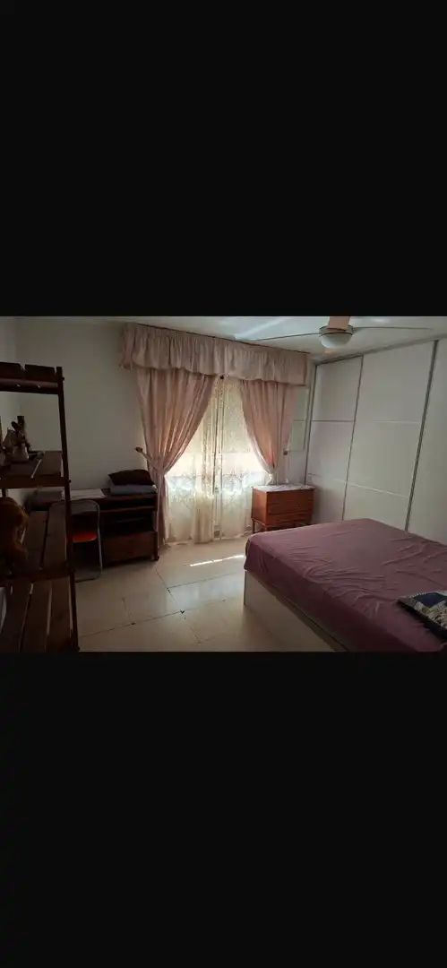 Flat for rent in Calle Cardenal Parrado, 41, San Francisco Javier Bedroom of Flat for rent in Granada with Air Conditioner, Heating and Private garden