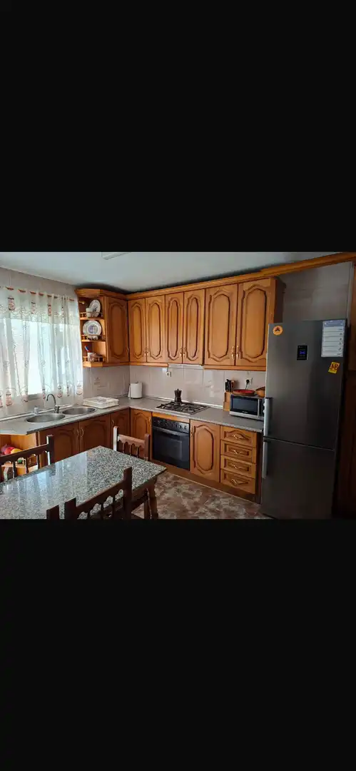 Flat for rent in Calle Cardenal Parrado, 41, San Francisco Javier Kitchen of Flat for rent in Granada with Air Conditioner, Heating and Private garden