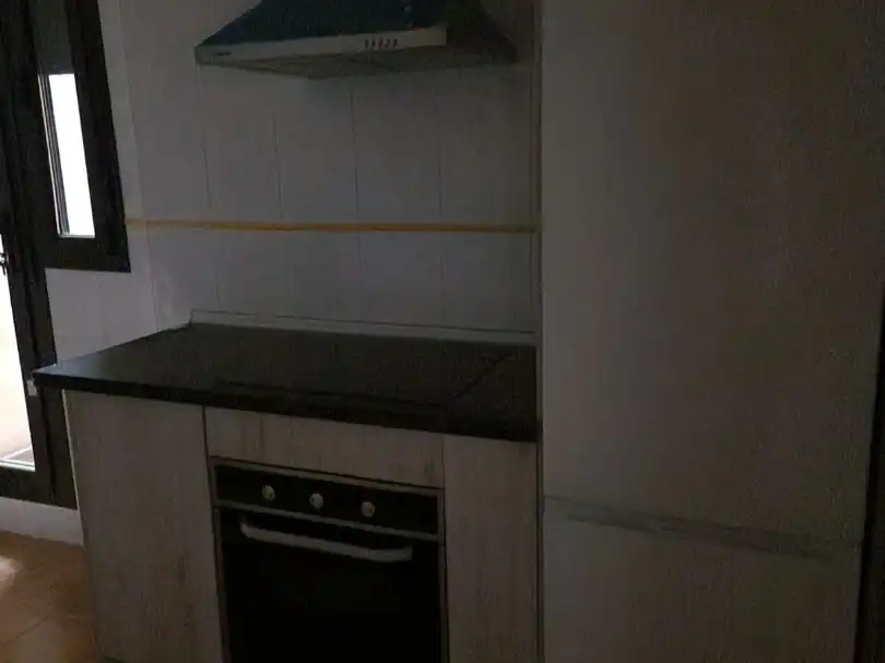 Wohnung zur Miete in Calle Navarrisquillos, 2, Navahermosa Küche von Wohnung zur Miete in Navahermosa mit Heizung, Möbliert und Balkon