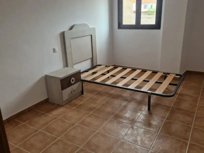 Wohnung zur Miete in Calle Navarrisquillos, 2, Navahermosa Schlafzimmer von Wohnung zur Miete in Navahermosa mit Heizung, Möbliert und Balkon