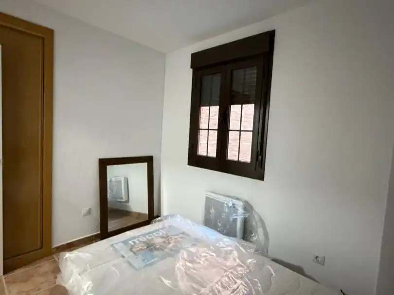 Wohnung zur Miete in Calle Navarrisquillos, 2, Navahermosa Schlafzimmer von Wohnung zur Miete in Navahermosa mit Heizung, Möbliert und Balkon
