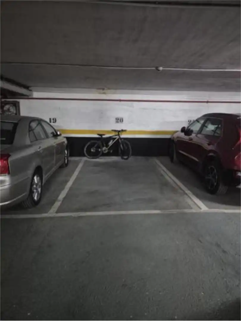 Parking of Garage for rent in Madrid