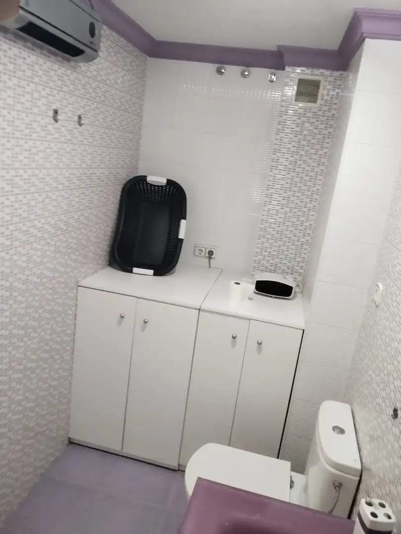 Flat for rent in Calle Fernando de los Ríos, 4, San Antón Bathroom of Flat for rent in Armilla with Heating and Furnished