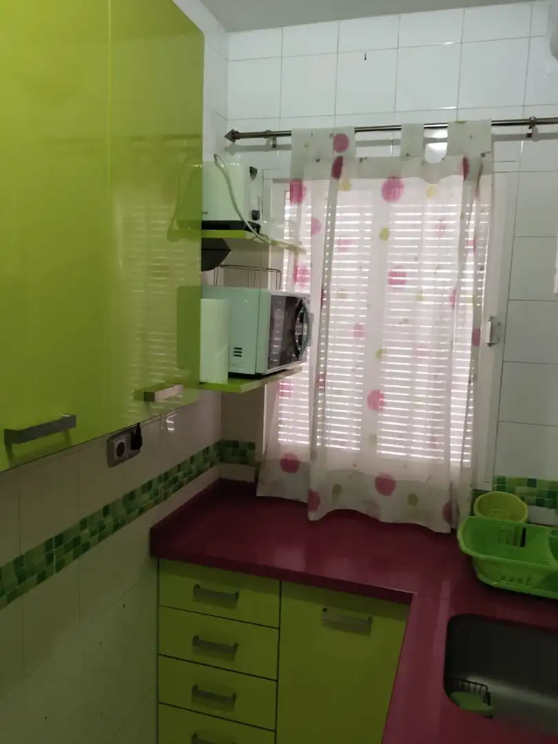 Flat for rent in Calle Fernando de los Ríos, 4, San Antón Kitchen of Flat for rent in Armilla with Heating and Furnished