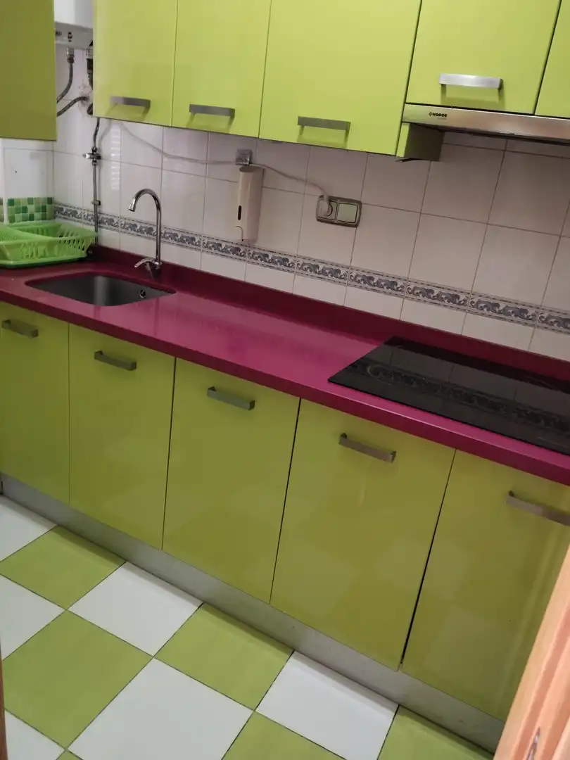 Flat for rent in Calle Fernando de los Ríos, 4, San Antón Kitchen of Flat for rent in Armilla with Heating and Furnished