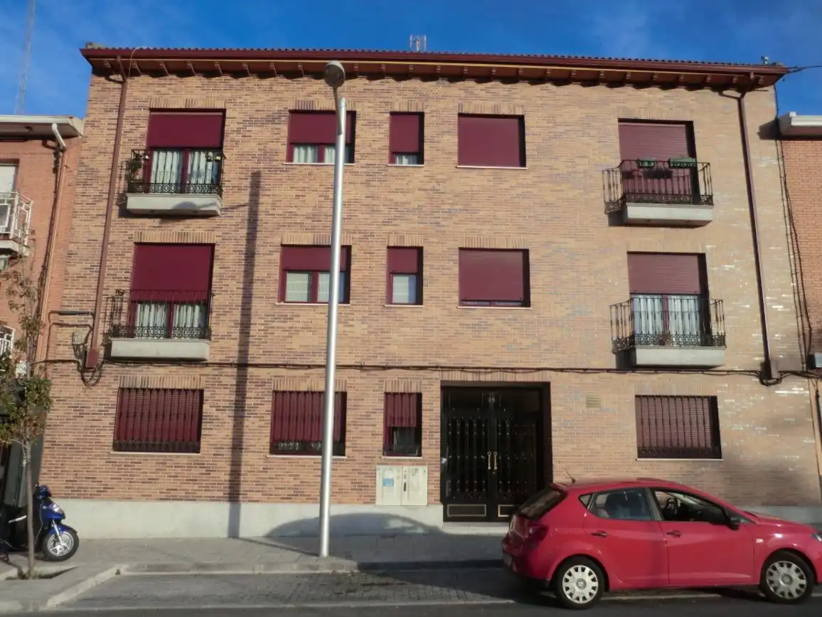 Apartament de lloguer a Calle Campomanes, 49, Pueblo Vista exterior de Apartament de lloguer en Pozuelo de Alarcón amb Aire condicionat, Calefacció i Traster