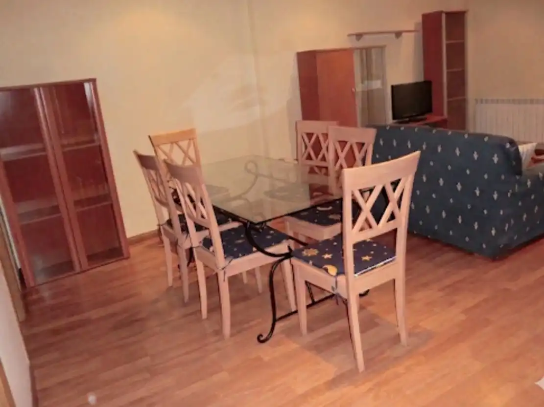 Apartament de lloguer a Calle Campomanes, 49, Pueblo Menjador de Apartament de lloguer en Pozuelo de Alarcón amb Aire condicionat, Calefacció i Traster