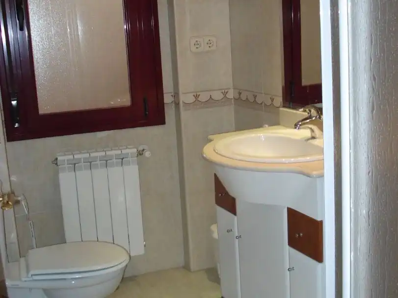 Apartament de lloguer a Calle Campomanes, 49, Pueblo Bany de Apartament de lloguer en Pozuelo de Alarcón amb Aire condicionat, Calefacció i Traster