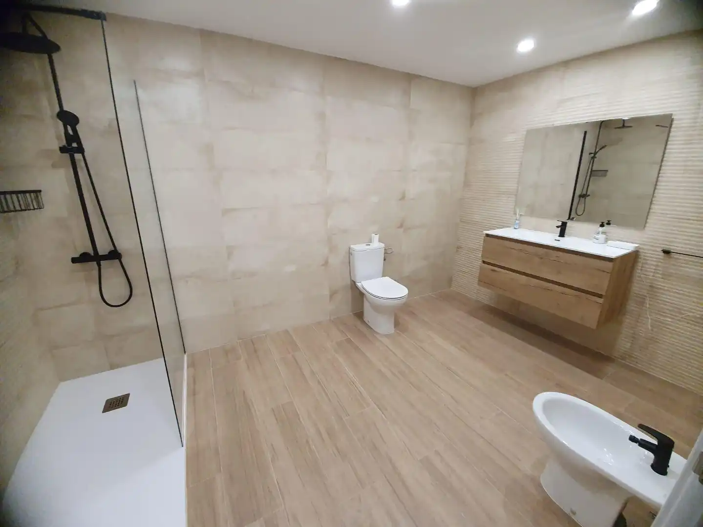Casa o xalet en venda a Carrer d'Almería, 21, Vila-seca Poble Bany de Casa o xalet en venda en Vila-seca amb Aire condicionat, Calefacció i Parquet