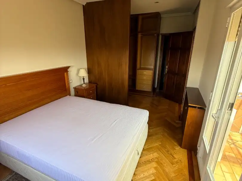 Flat for rent in Calle de Raimundo Fernández Villaverde, 37, Cuatro Caminos - Azca Bedroom of Flat for rent in Madrid Capital with Air Conditioner and Terrace