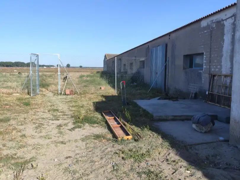 Finca rústica en venda a Calle Empedrada, 23, Alcazarén Finca rústica en venda en Alcazarén