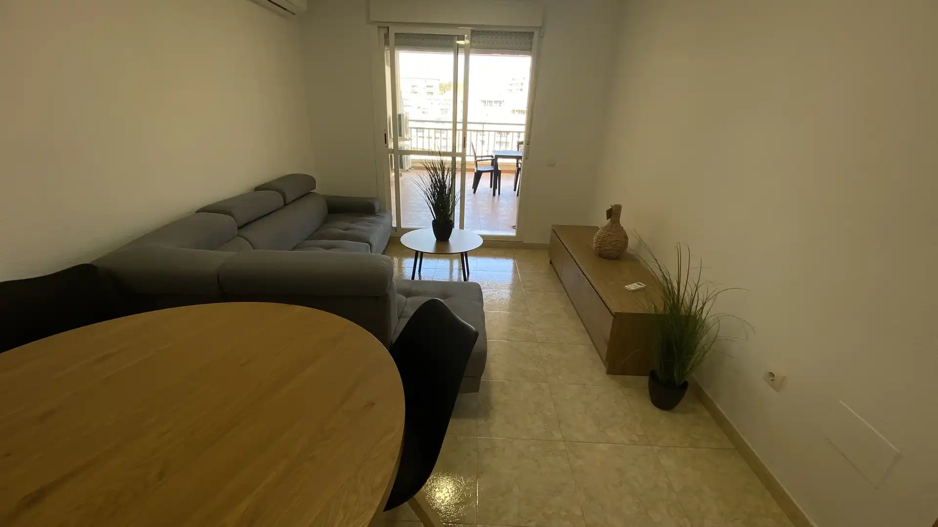 Flat for sale in Calle Miguel Rueda, 64, Aguadulce Norte Living room of Flat for sale in Roquetas de Mar with Air Conditioner, Terrace and Swimming Pool