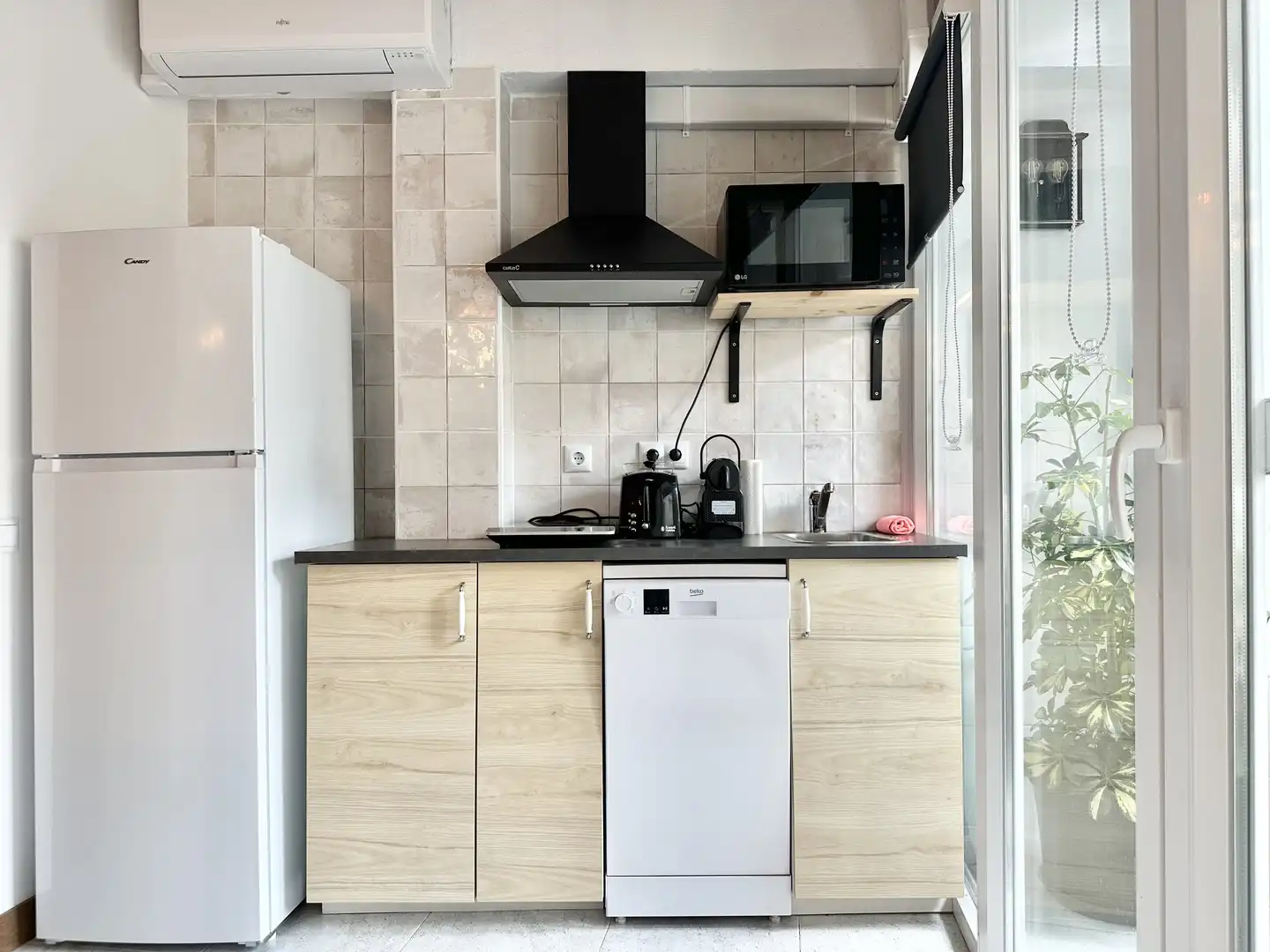 Apartament de lloguer a Calle Carmen Tato, 10, Santo Domigo Cuina de Apartament de lloguer en Alicante / Alacant amb Aire condicionat, Calefacció i Parquet