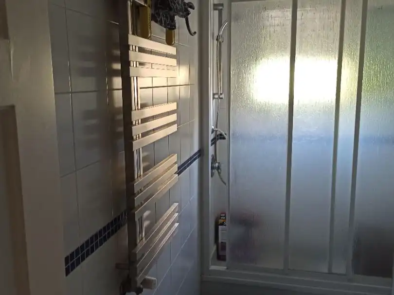 Wohnung zum Verkauf in Avenida de la Constitución, Crevillet Badezimmer von Wohnung zum Verkauf in El Puerto de Santa María mit Klimaanlage, Heizung und Privatgarten