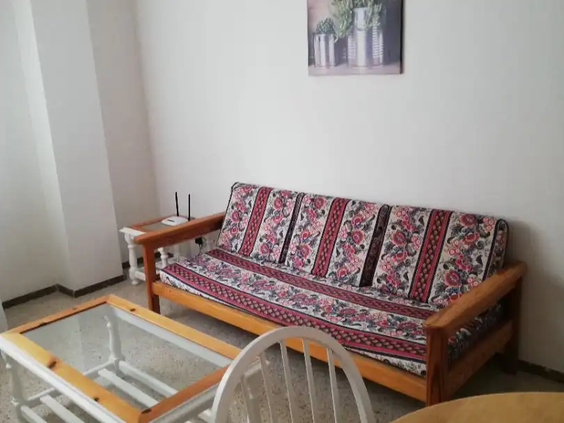 Apartamento de alquiler en Calle Canalejas, 44, Arenales - Lugo - Avda. Marítima Sala de estar de Apartamento de alquiler en Las Palmas de Gran Canaria con Amueblado