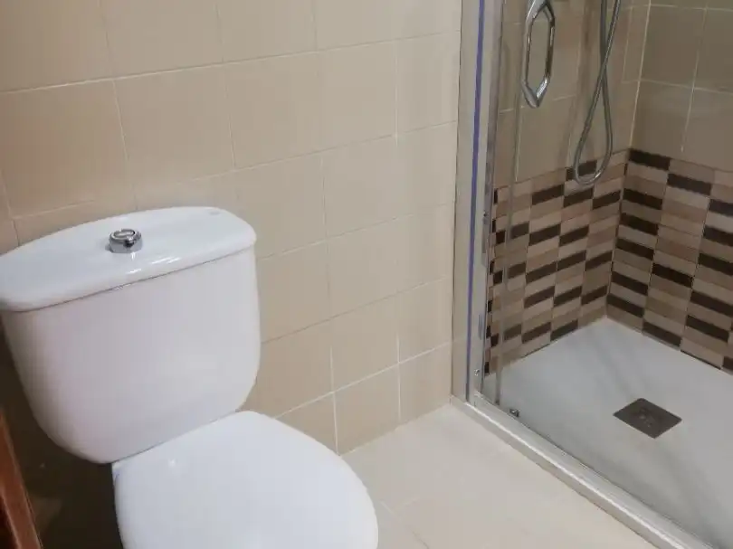 Apartamento de alquiler en Calle Canalejas, 44, Arenales - Lugo - Avda. Marítima Baño de Apartamento de alquiler en Las Palmas de Gran Canaria con Amueblado