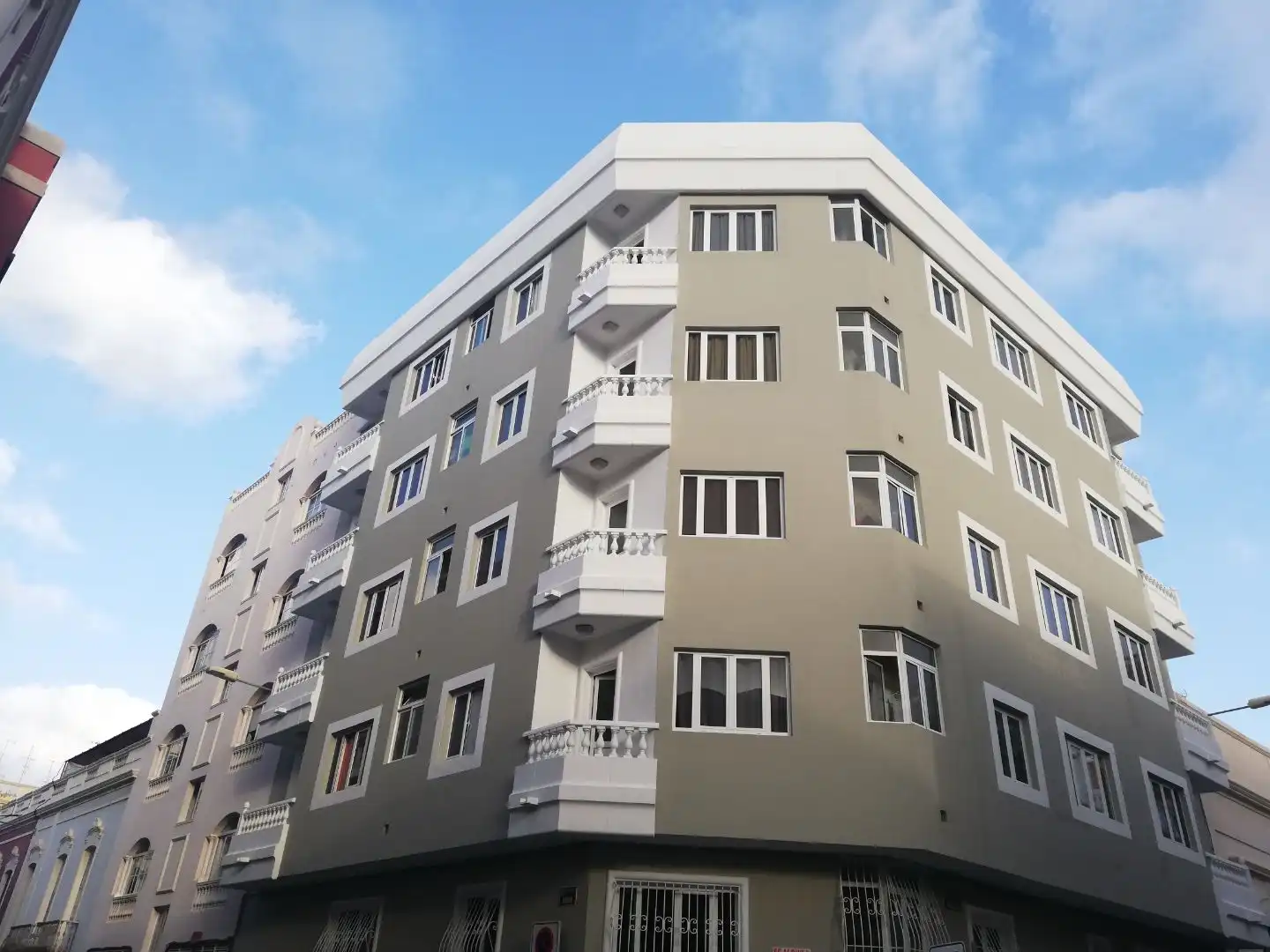 Apartamento de alquiler en Calle Canalejas, 44, Arenales - Lugo - Avda. Marítima Vista exterior de Apartamento de alquiler en Las Palmas de Gran Canaria con Amueblado