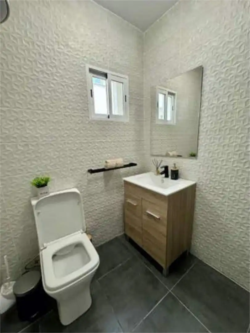 Flat for rent in Barrio de Benicalap Bathroom of Flat for rent in Valencia with Terrace