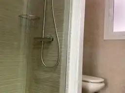 Flat for rent in Avenida Rafael Cabrera, 19, Triana Bathroom of Flat for rent in Las Palmas de Gran Canaria with Terrace, Storage room and Furnished