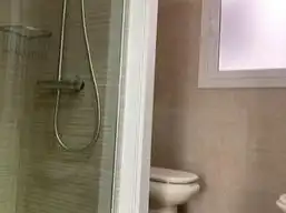 Flat for rent in Avenida Rafael Cabrera, 19, Triana Bathroom of Flat for rent in Las Palmas de Gran Canaria with Terrace, Storage room and Furnished