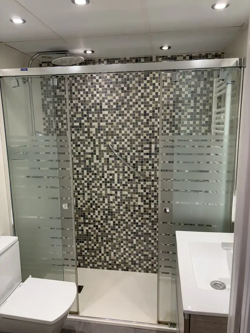 Flat for sale in Calle de Pablo Neruda, 20, Grancasa Bathroom of Flat for sale in Zaragoza with Air Conditioner, Heating and Private garden