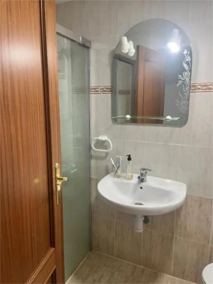 Baño de Piso de alquiler en Castellón de la Plana / Castelló de la Plana con Calefacción, Jardín privado y Terraza