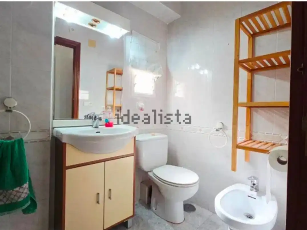 Badezimmer von Wohnung zum Verkauf in Alicante / Alacant mit Balkon