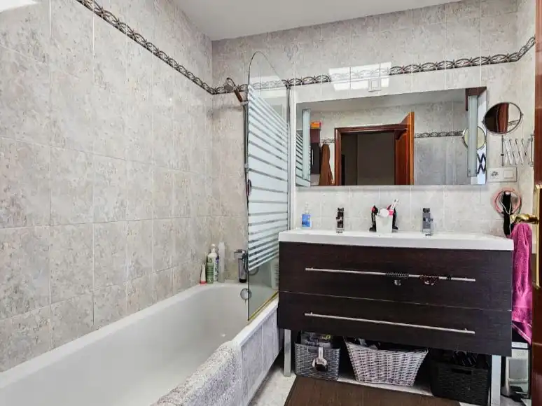 Flat for sale in Rúa Alcalde Electo Carballo, 18, Portádego - Vilaboa Norte Bathroom of Flat for sale in Culleredo with Terrace